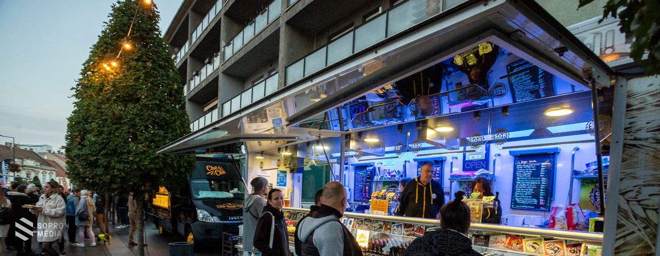 Indul a magyarok kedvenc gasztro-karavánja: Sopronban startol a Food Truck Show