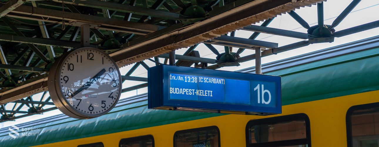 Vonatpótló autóbuszok közlekednek Győr és Csorna állomások között szeptember közepén