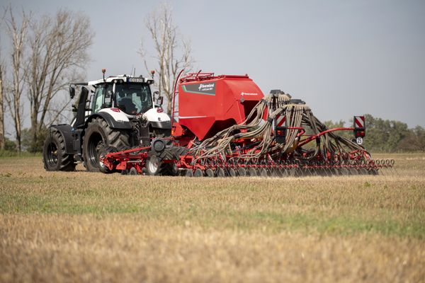 Kverneland U-drill plus 6001 gabonavetőgép- MD tárcsával direktvetésre alkalmas