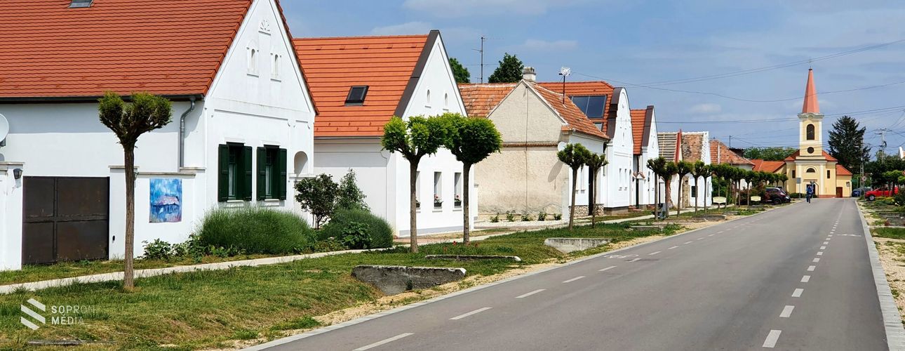 Tájháztól a Kócsagvárig: érdekességek Sarród múltjából és jelenéből