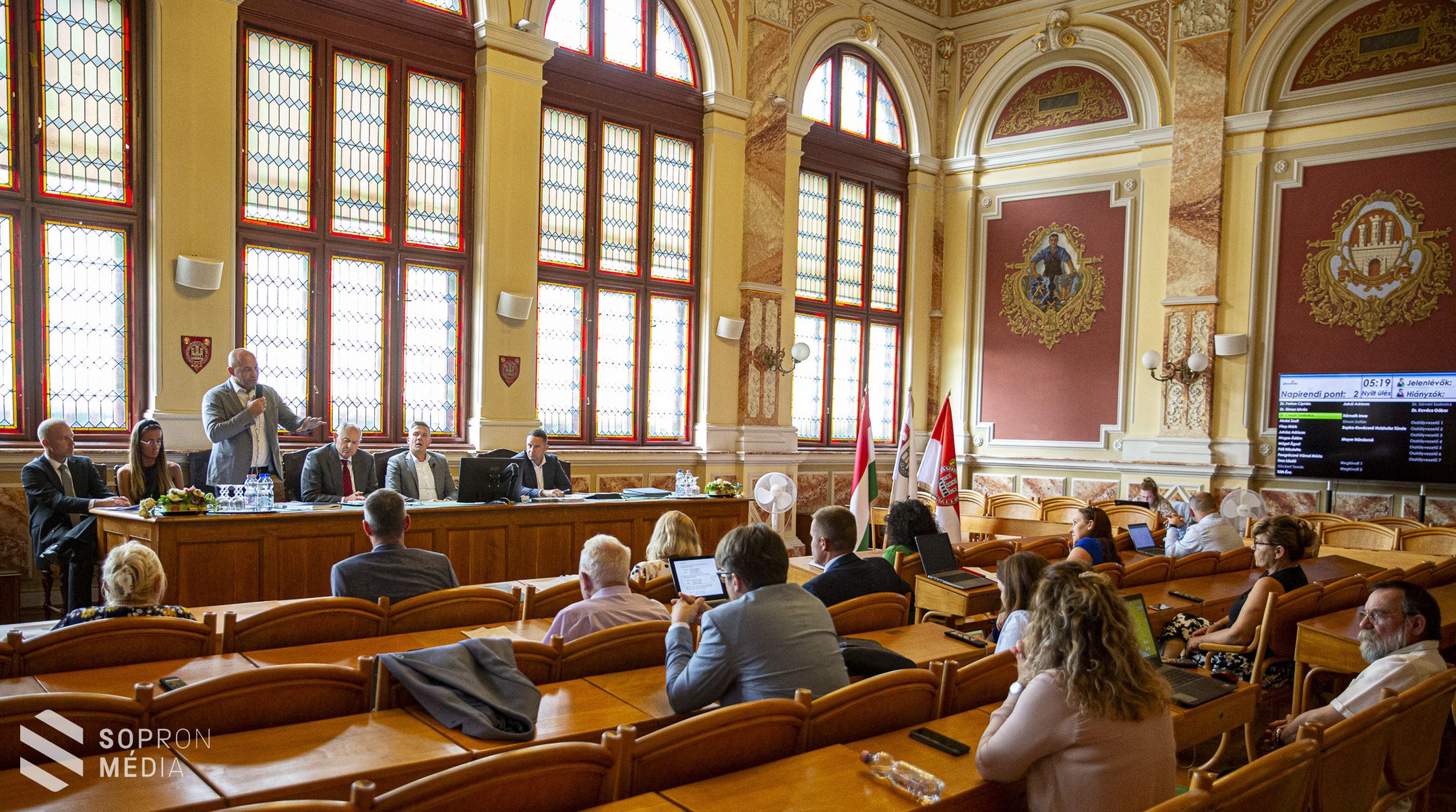 Rendkívüli közgyűlést tartottak Sopronban