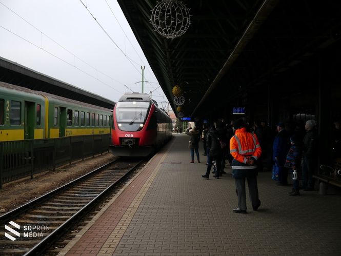 Megérkezett a Betlehemi Békeláng Sopronba 2016