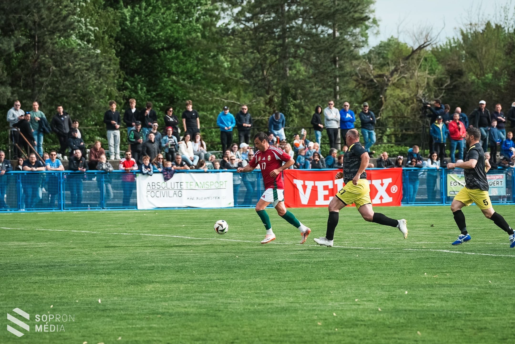 Jótékonysági futballünnep Petőházán