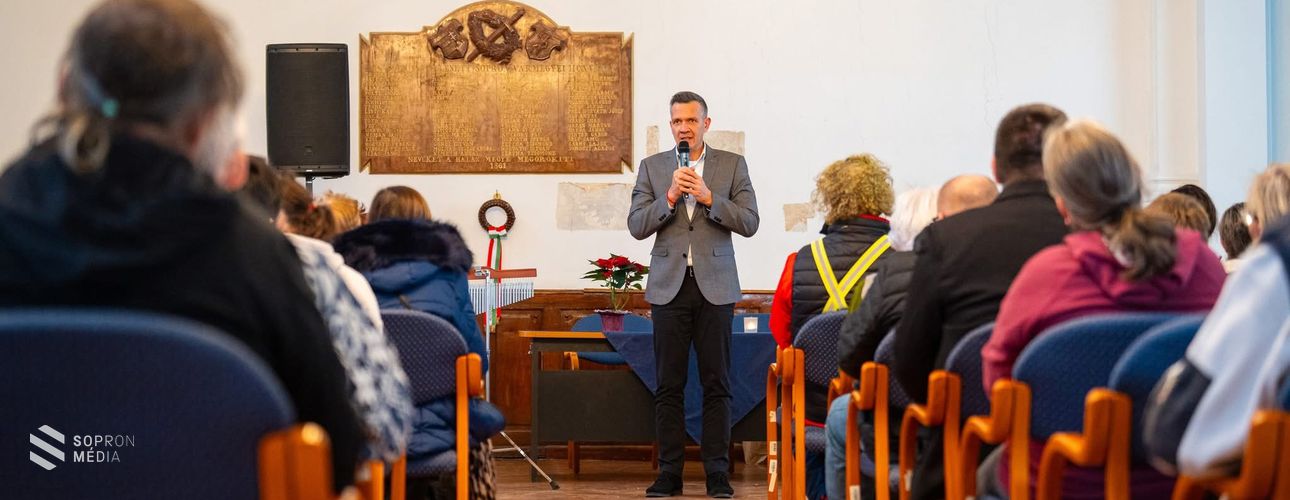A nehezebb sorsú polgártársaink karácsonyát tartották a volt Megyeházán