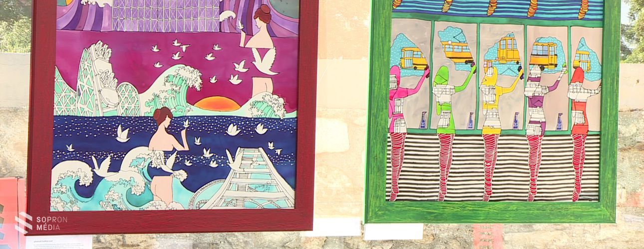 Különleges festmények különleges helyszínen - Somogyi Réka tárlat a Múzeum Café-ban
