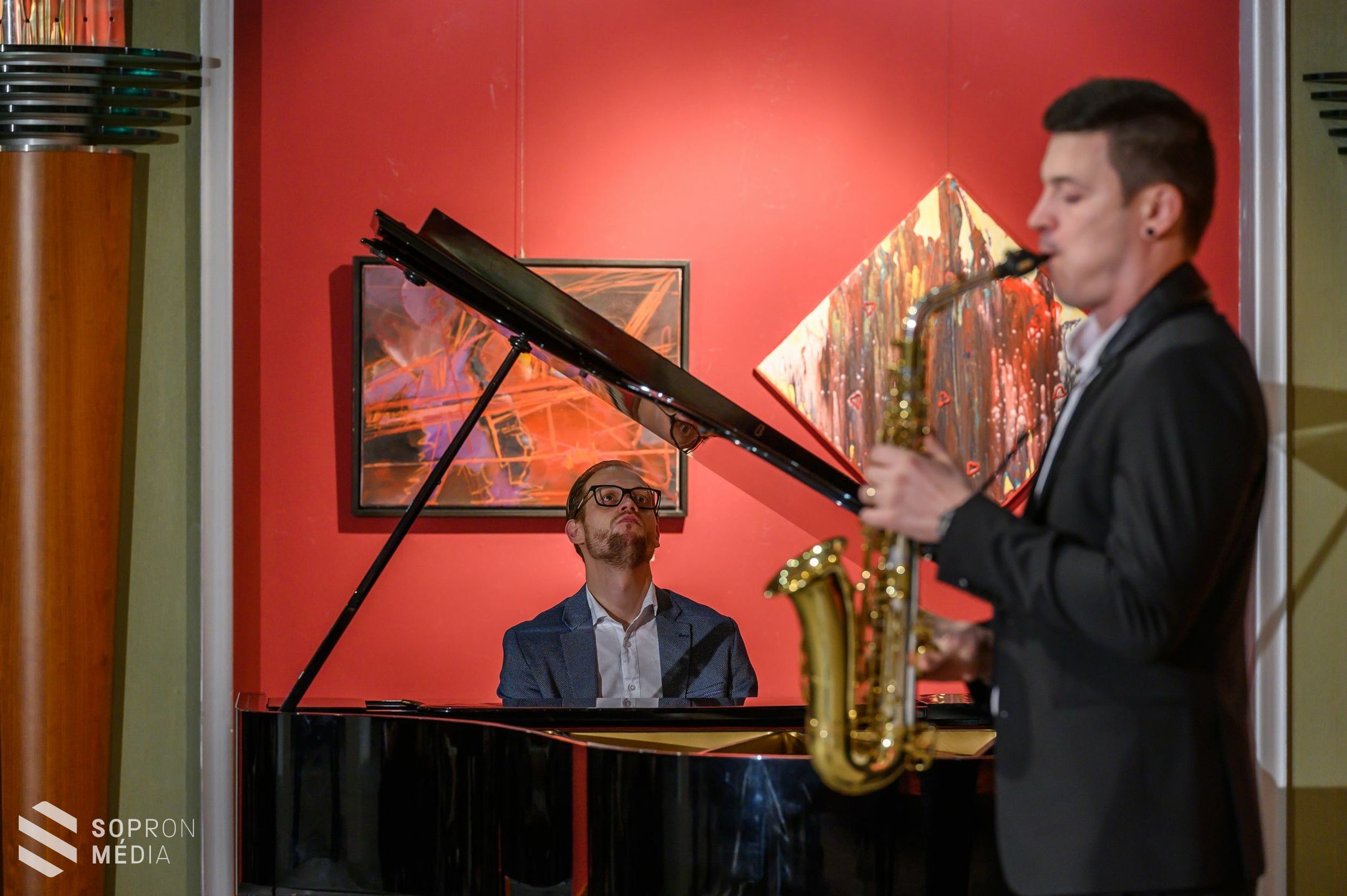 Az Adventi tárlat megnyitóját és a Soproni Füzetek 2024-es bemutatóját tartották meg a Liszt-központban