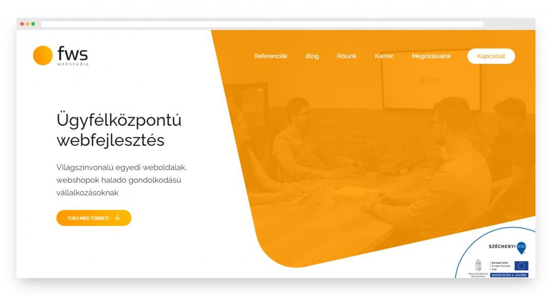 Láthatod, hogy a weboldalunkon is kontrasztosan, de egyszerűen vannak kiemelve az akciógombok