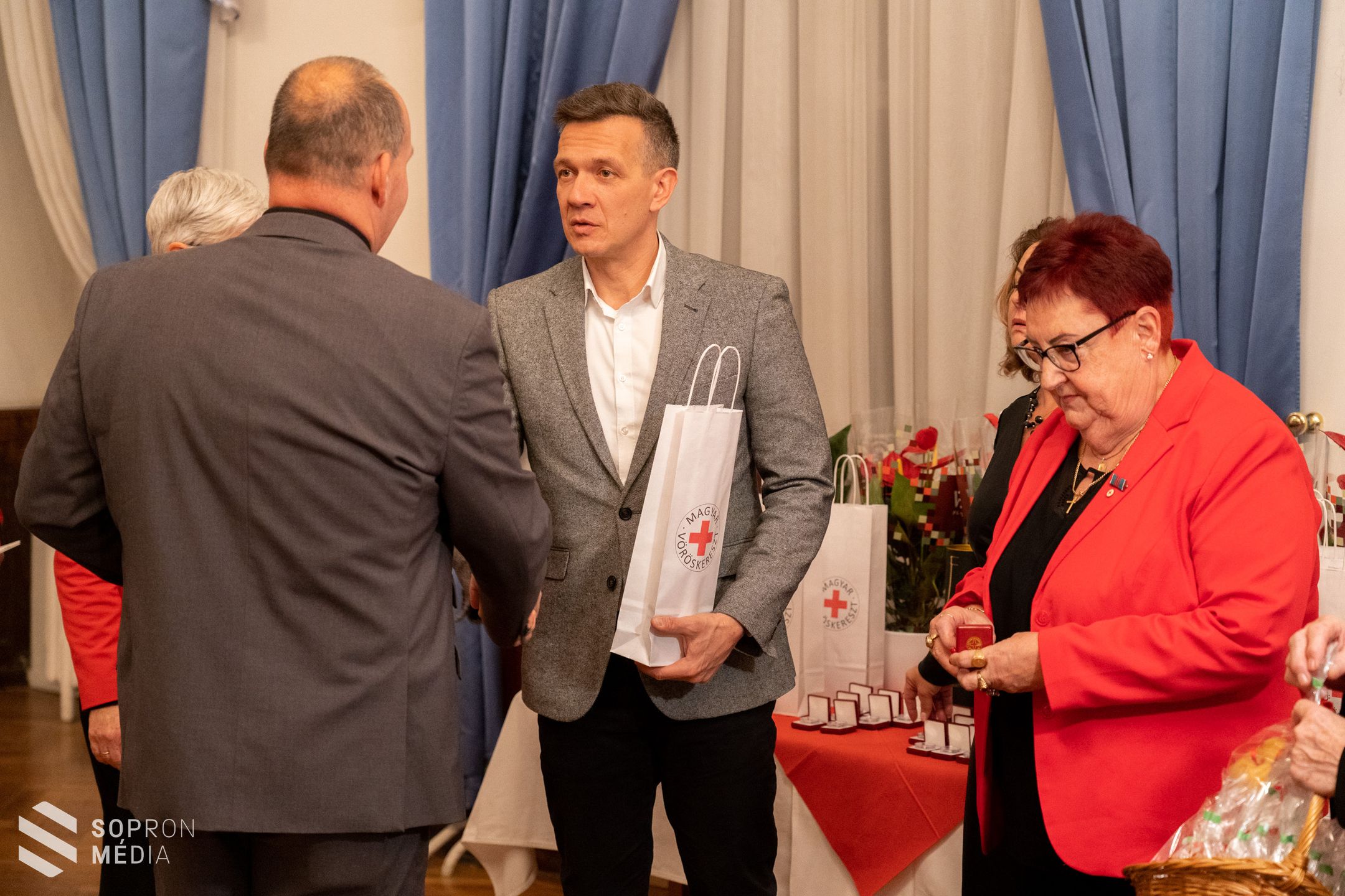 A sokszoros véradókat köszöntötték Sopronban