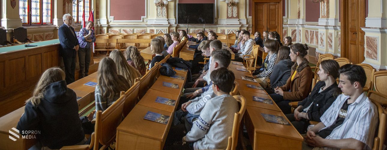 A kempteni diákokat fogadták a városházán