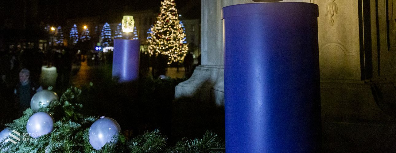 A második adventi gyertyát is meggyújtották a Várkerületen