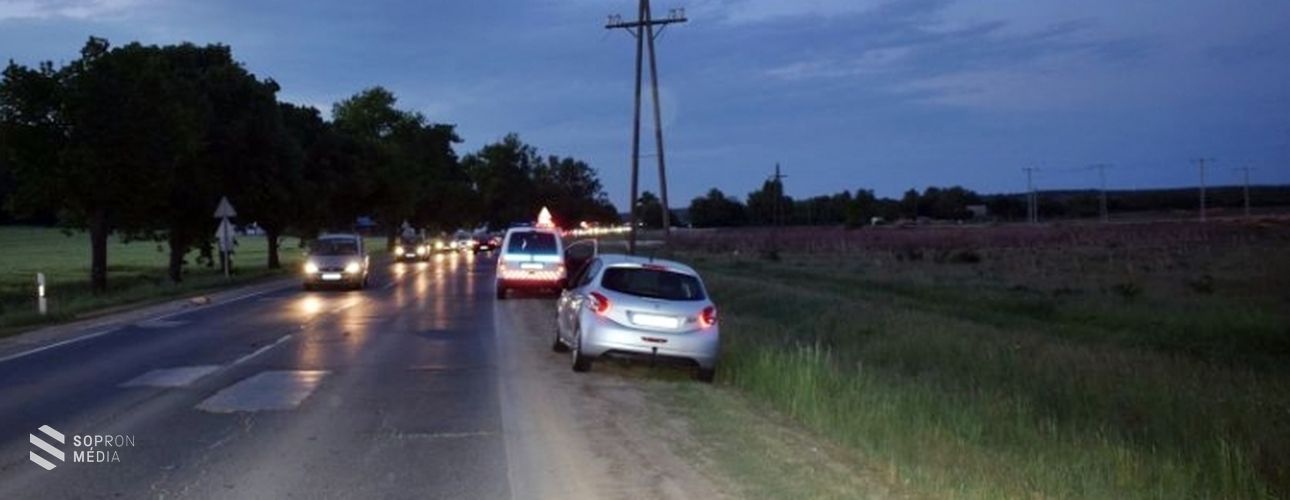 Vaddal ütközött egy autós a 84-es főúton