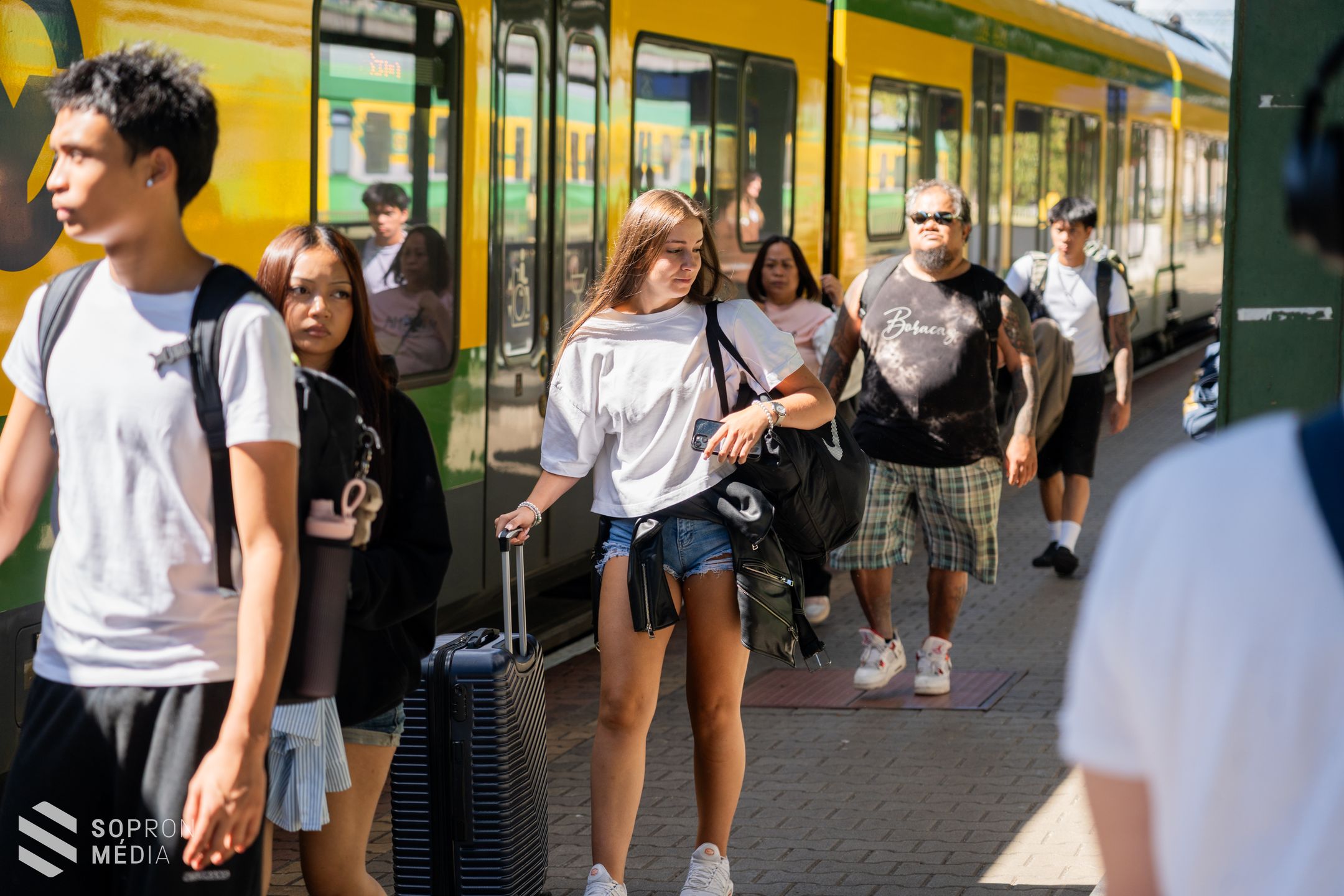 Megérkeztek az elsőévesek, kezdetét vette a Soproni Egyetem bAlekhete