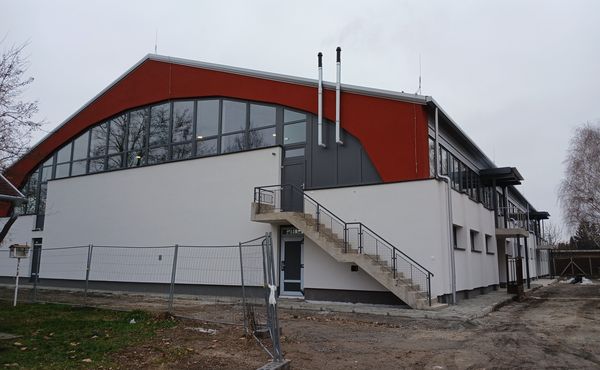 A Kónyi Sportcsarnok korszerűsítése és zöldinfrastruktúra fejlesztés TOP_PLUSZ-1.2.1-21-GM1-2022-00060