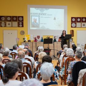Megnyitották az új tanévet a Pedagógusok Soproni Művelődési Házában