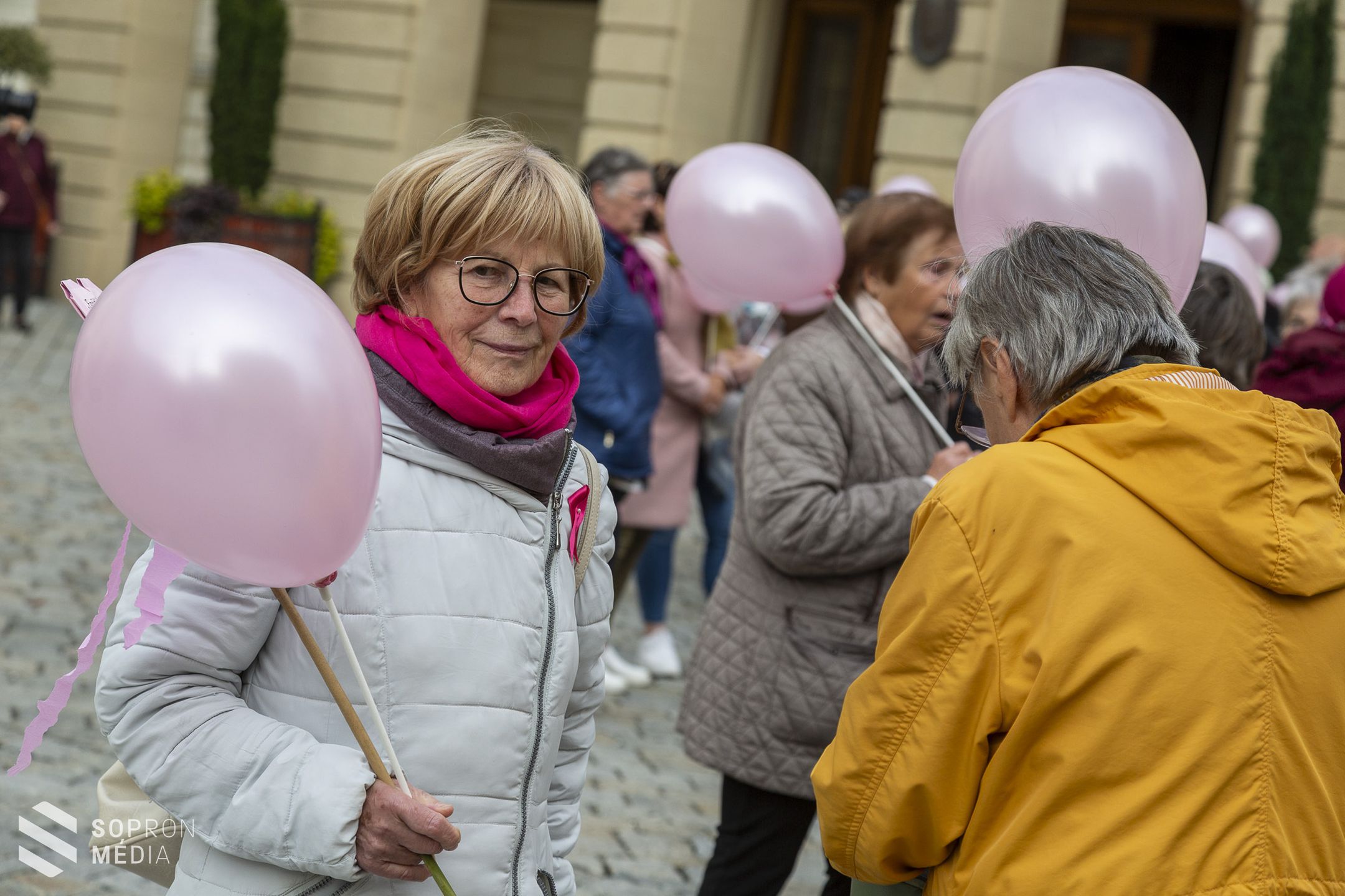 Pink Séta a mellrák elleni küzdelem jegyében