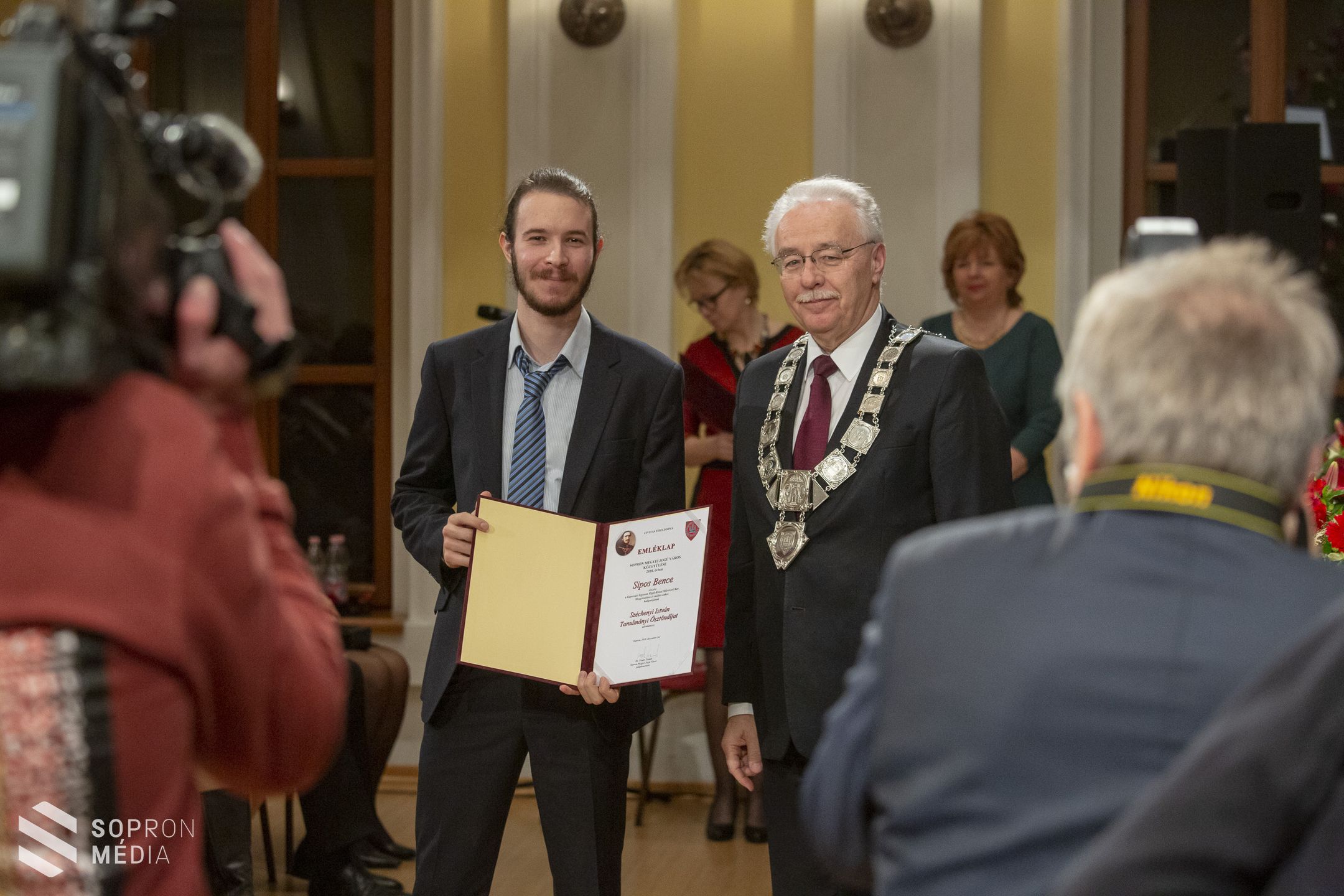 Hűség napja: átadták a városi kitüntetéseket