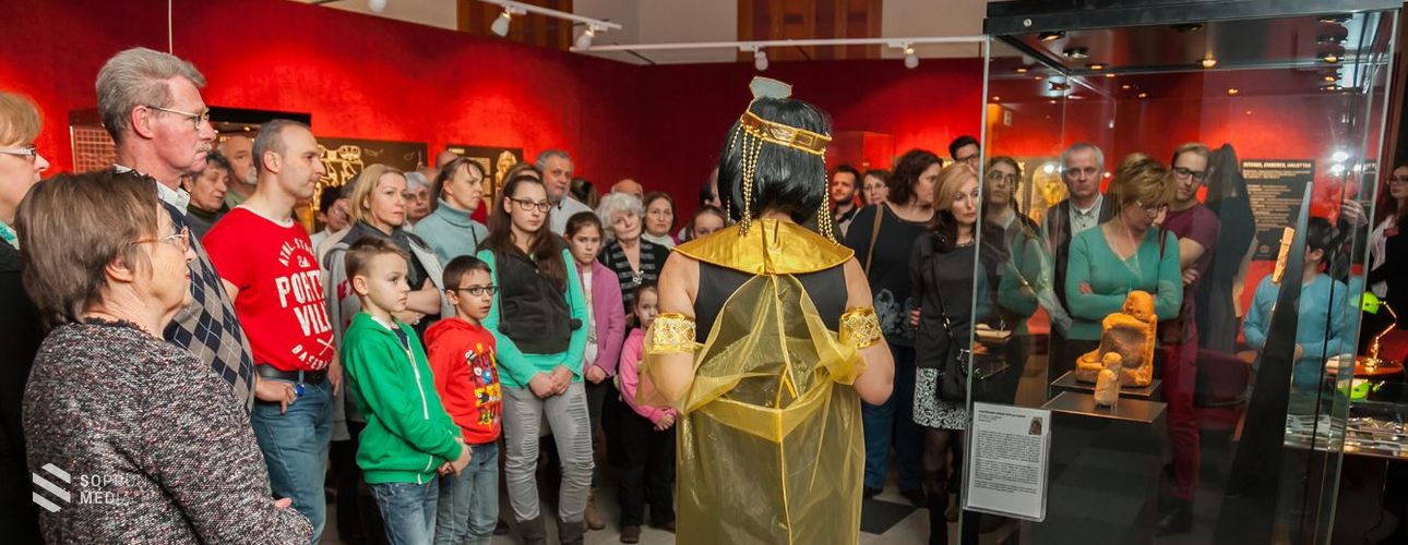 Fáraók farsangja és Múmiák éjszakája