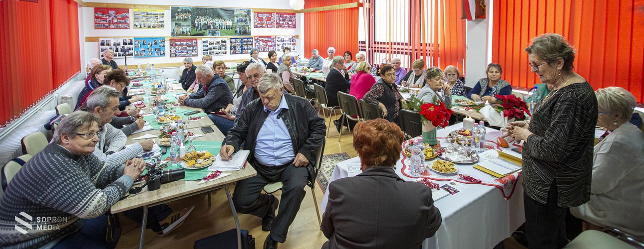 Sopronban zárta az évet a Nyugdíjas Klubok és Idősek „Életet az éveknek” Országos Szövetség megyei szervezete