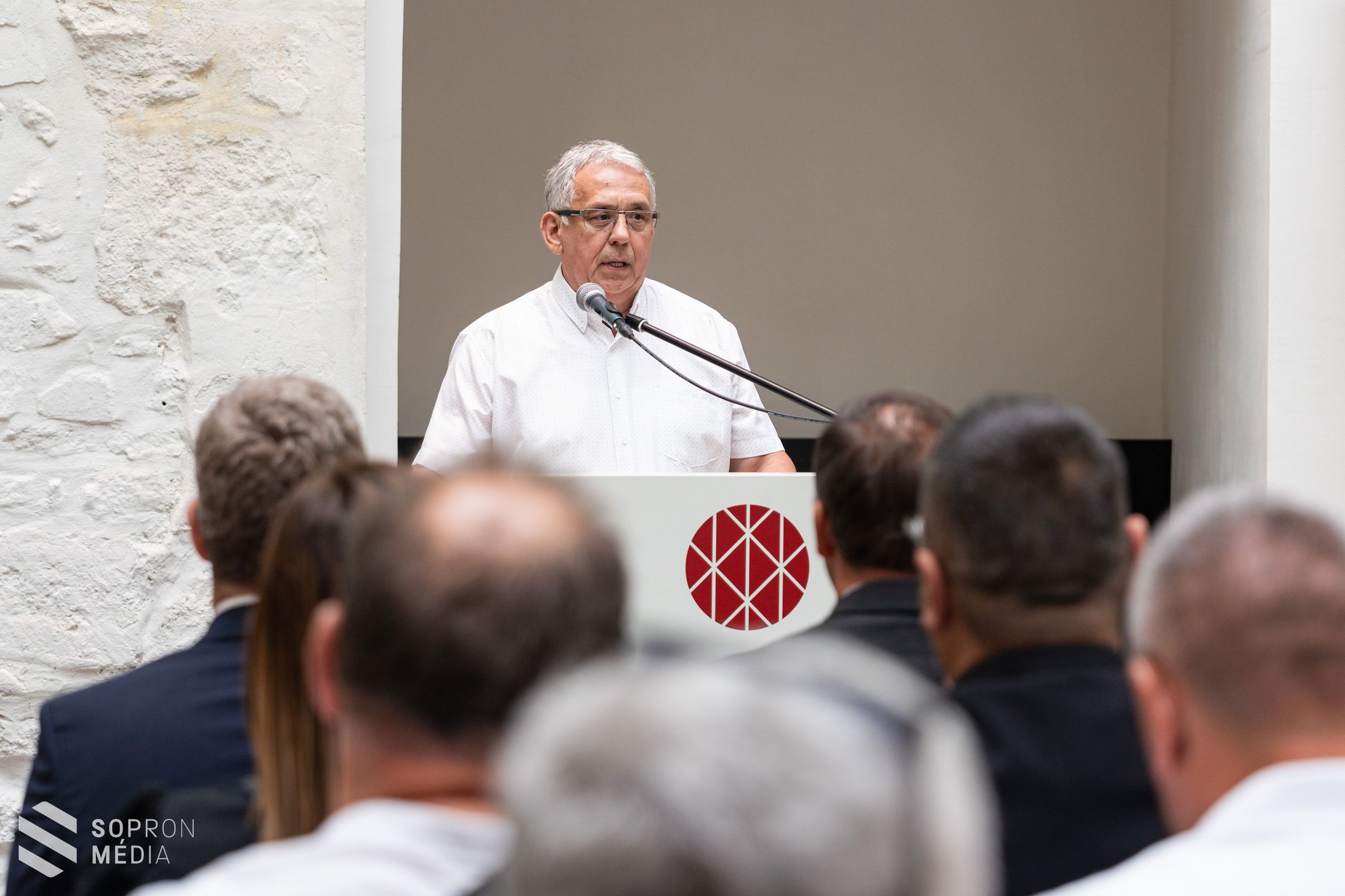 Elismerő oklevelet vehettek át a Versenyképes Járások Progam díjazott polgármesterei