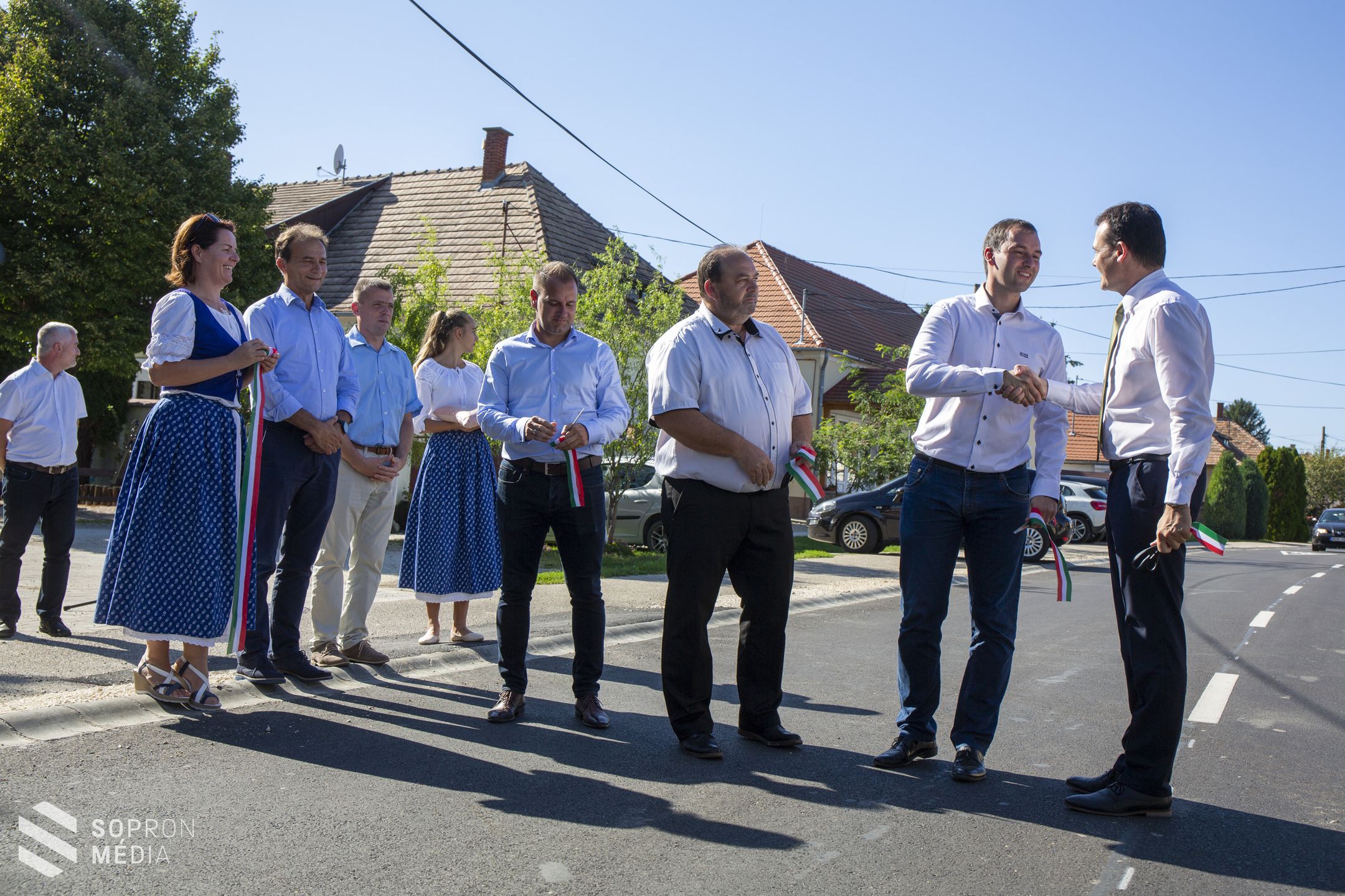 Megújult a Zsira-Locsmánd közötti útszakasz 