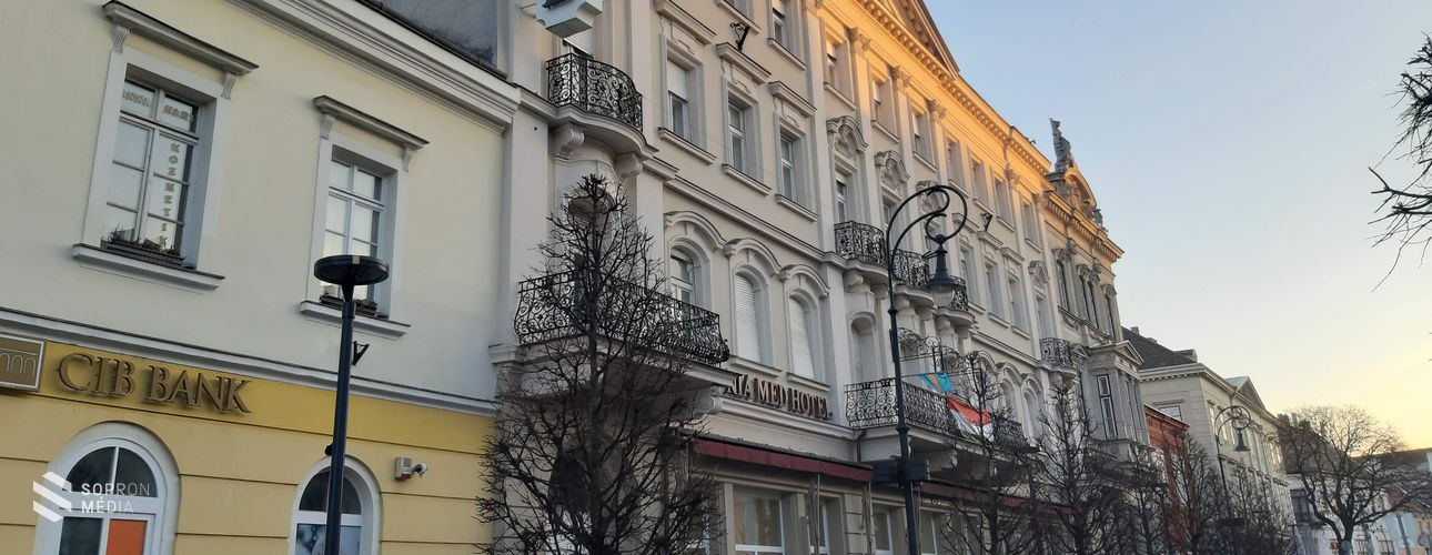 Arany szarvasból Pannonia Hotel: fejezetek egy legendás szálló múltjából