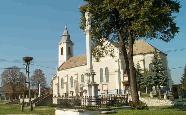 Szent Mihály Plébániatemplom