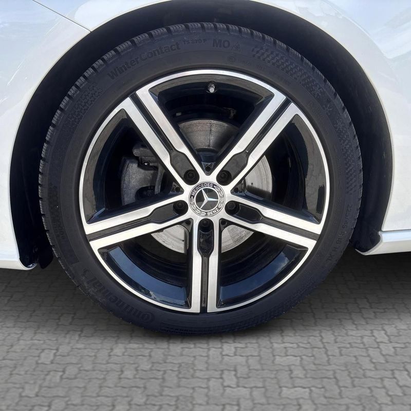 MERCEDES-BENZ