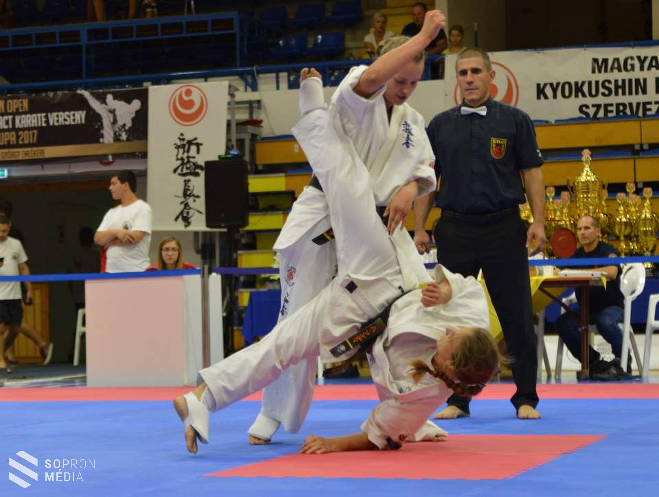 Csillogó ezüst a Szolnoki Nemzetközi Karate versenyről