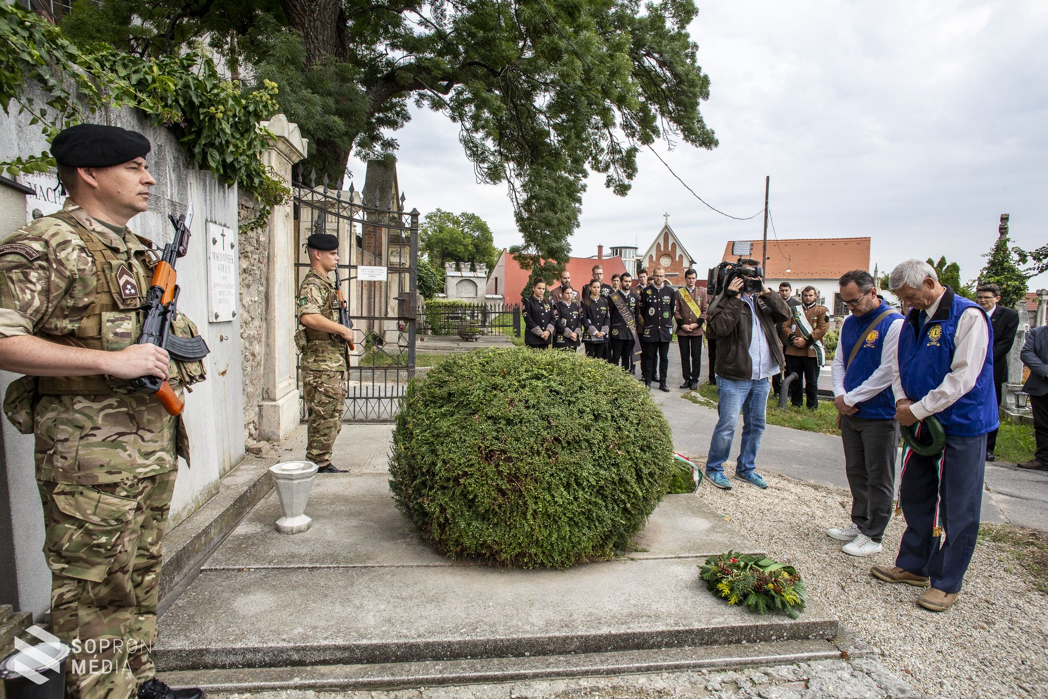 Az ágfalvi csata hőseire emlékeztek a Szent Mihály temetőben