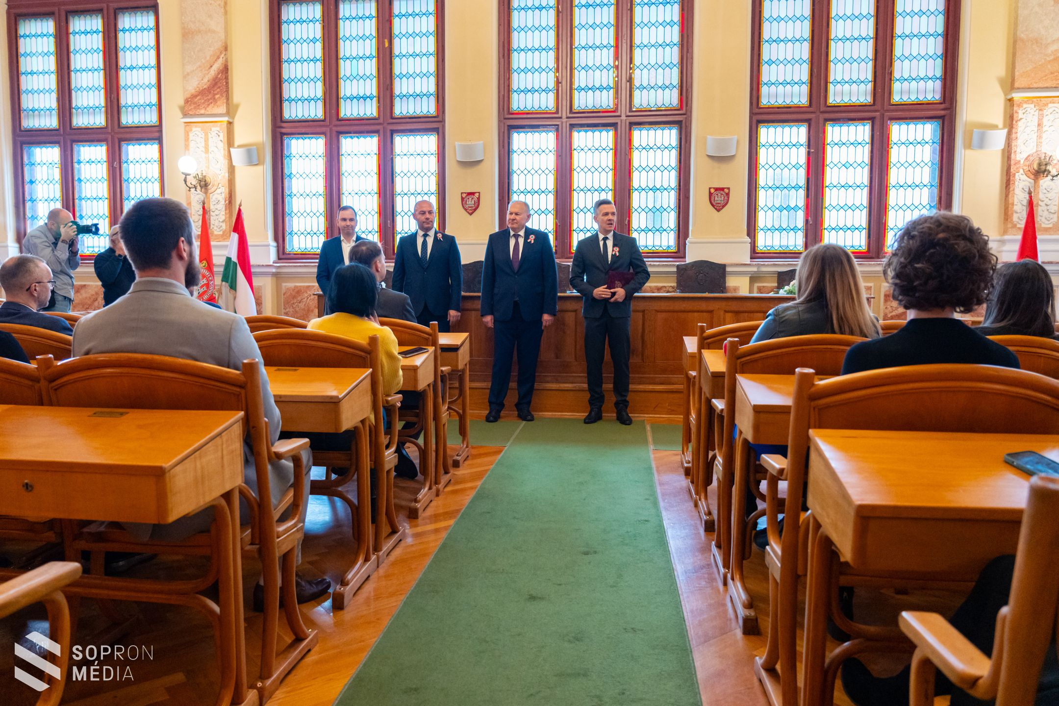 A helyi sajtó képviselőit díjazták a magyar sajtó napja alkalmából