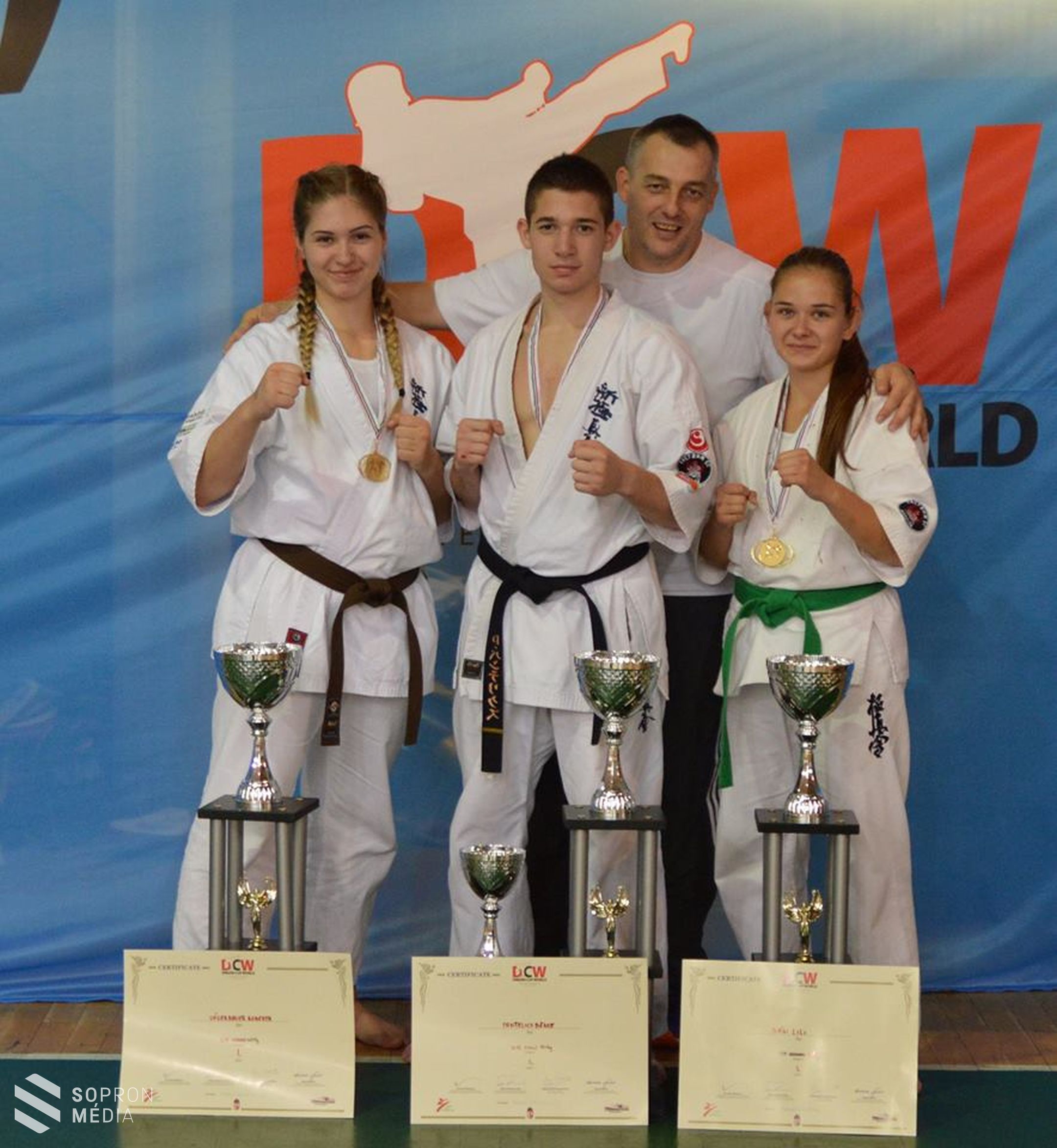 Sikeres évet zárt a Castrum SC 