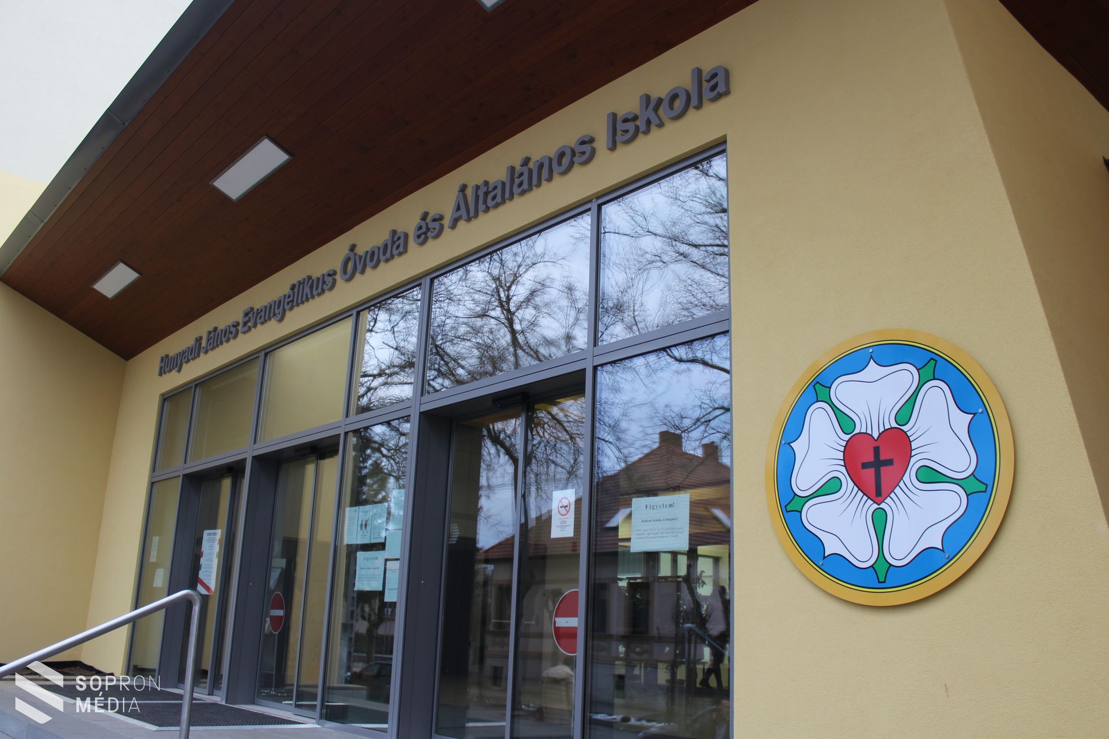 Közösségi célokat fog szolgálni az új aula a Hunyadiban 