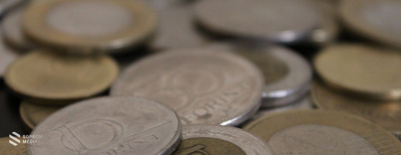Hetven esztendős a magyar FORINT 