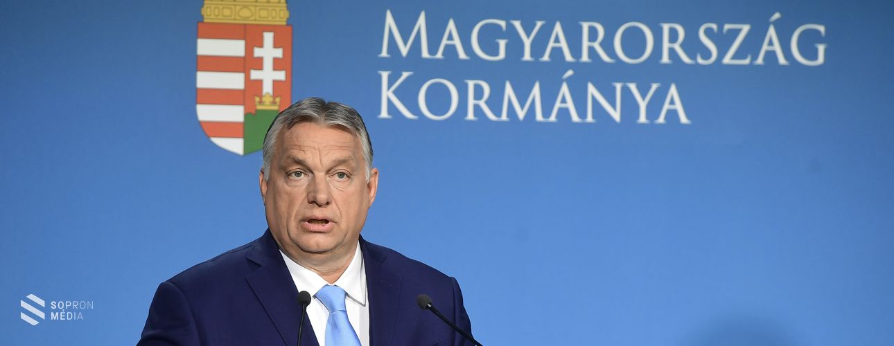 Évértékelő Kormányinfót tartott Orbán Viktor
