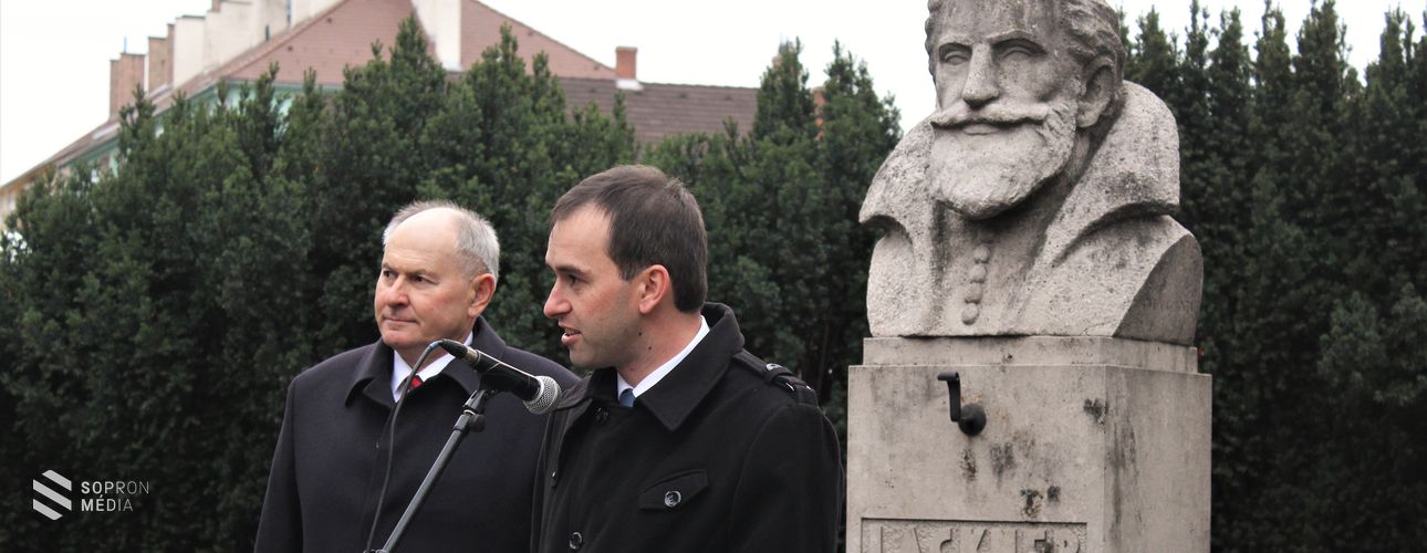 Lackner Kristófra emlékezett a város