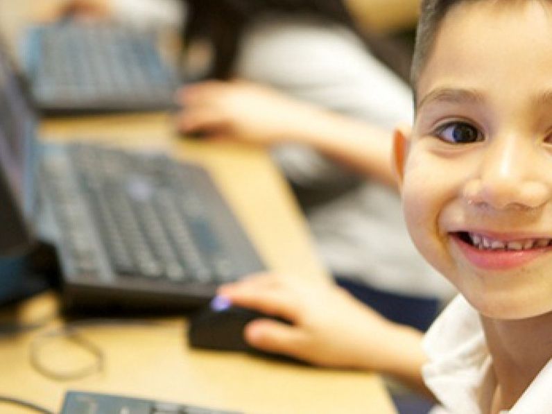 Számítógép Álom - Idén is pályázhatnak a rászoruló gyermekek