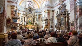 Hagyományosan a Domonkos templomban tartották a Rózsafüzér Királynéja Búcsút