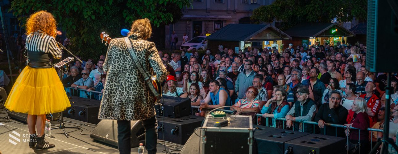 Képeken a Soproni Borünnep második napja: a fiatal tehetségektől a dallamos rockig és a jazzig