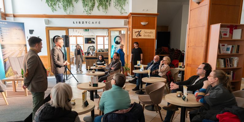 Lakossági fórumot tartott az MVM Optimum a kedvezményes hűtő-fűtő klímák telepítésével kapcsolatban