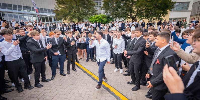 Beton.Hofi koncertjével búcsúztatták a tanévet a Vas- és Villamosipari Technikumban