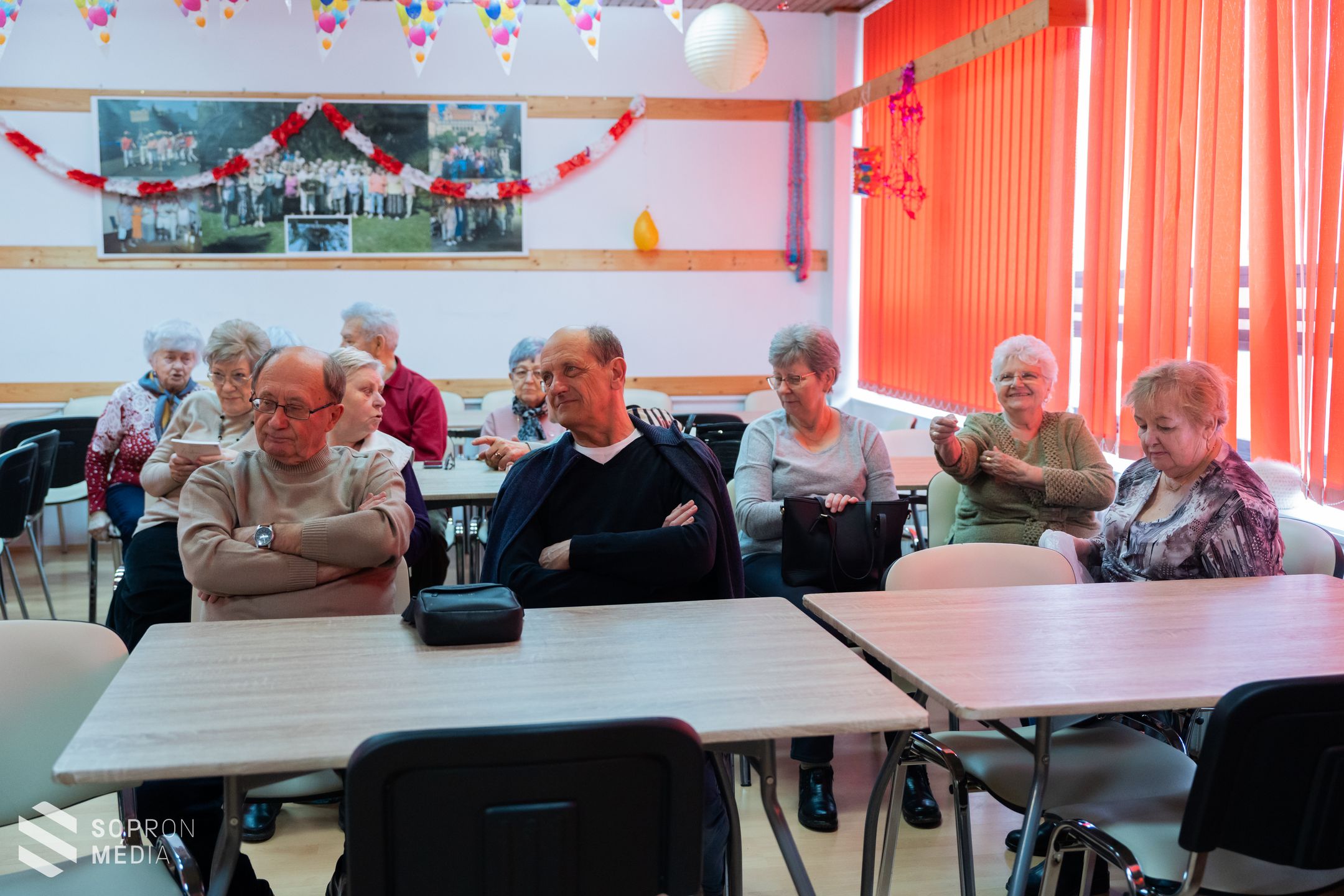 Farsangi folklórdélután a Lővéri Nyugdíjas Klubban