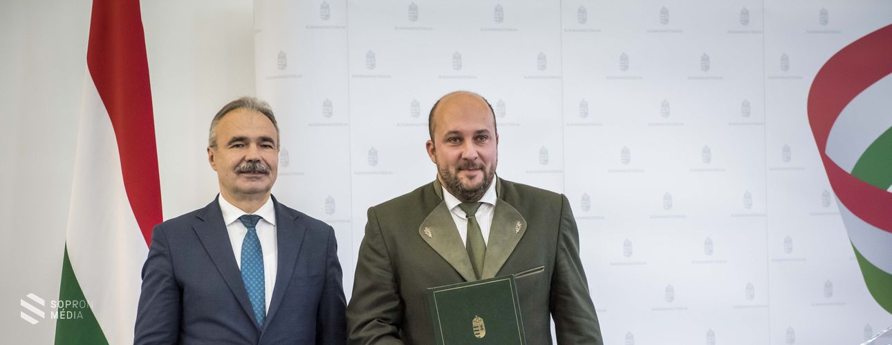 Miniszteri elismerést kapott Bánáti László