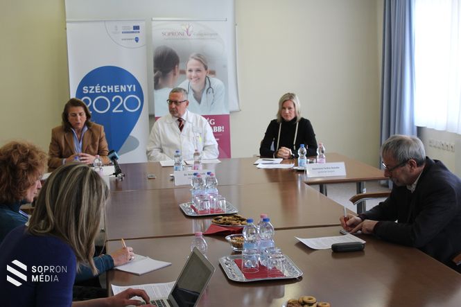 Sajtótájékoztató a Soproni Gyógyközpontban