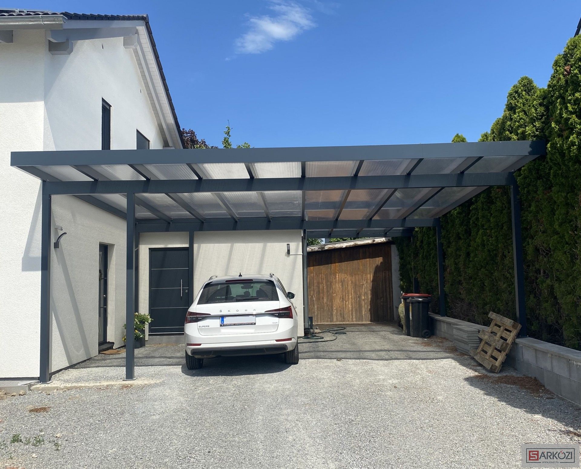 Carport 25