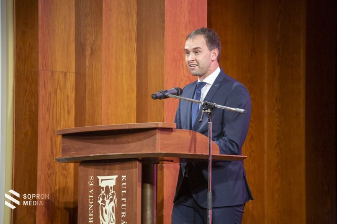 Barcza Attila, Sopron és térsége választott országgyűlési képviselője 