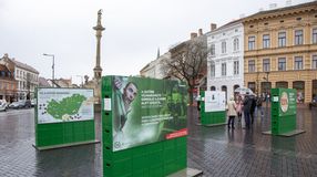 Menő plakátkiállítással indítja Sopronban jubileumi évét a HEINEKEN Hungária