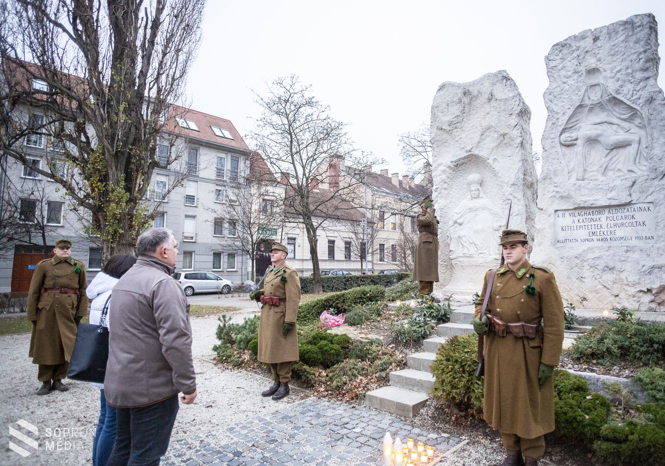 Megemlékeztek a 75 éve történt bombázásról
