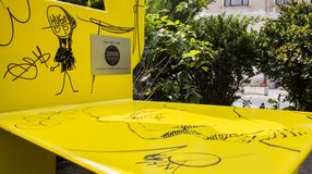 Felavatták a Linkin Park székét a belvárosban