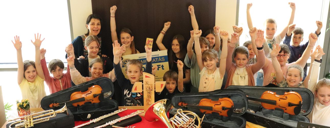 Hangszerekkel támogatta a Hunyadi zeneművészeti képzését a Rotary Club Sopron