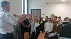 Közel 300 iskolás ismerkedett meg a rendőri munkával a pályaorientációs napon